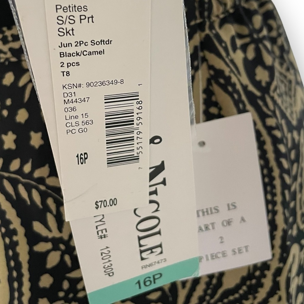 Sold NWT Danny & Nicole 2 Piece Set Skirt and Blouse - Picture 10 of 14